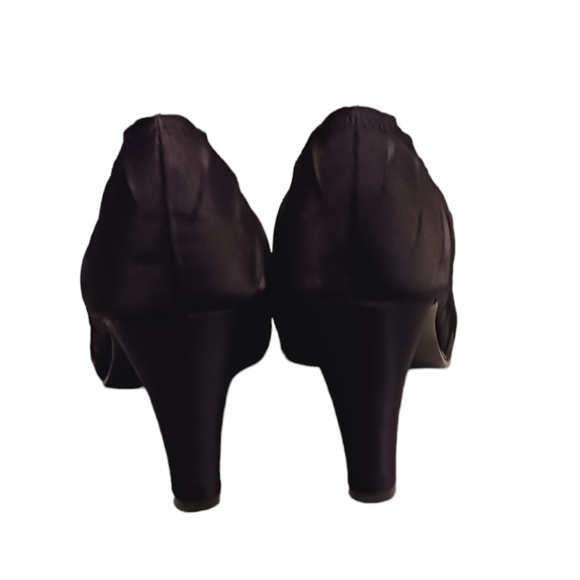 Black peep toe heels 3.25" 11M C.B Collection - Picture 3 of 7